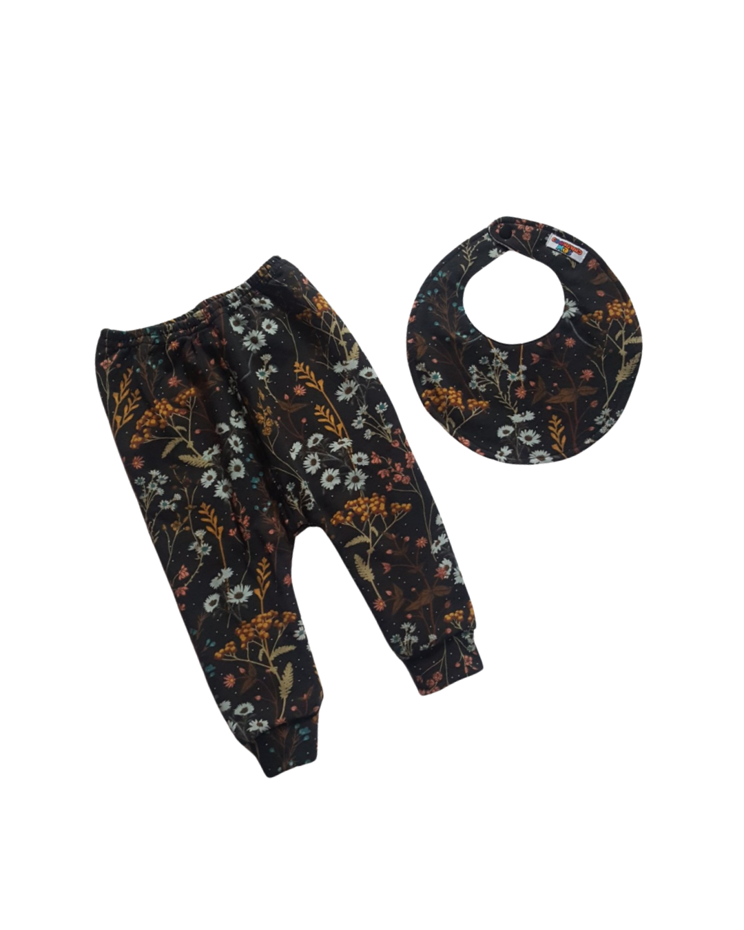Jogger Pants + Round Bib